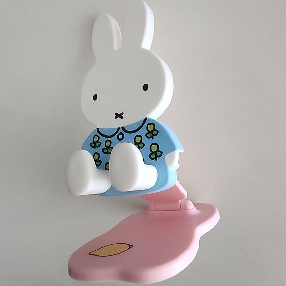 NEW Miffy Foldable Blind Box Phone Stand - Picture 1 of 4
